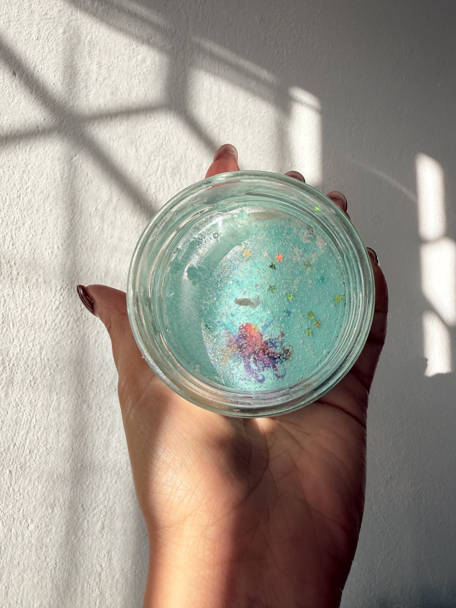 In Fondo al Mar | Candela Artigianale in Cera di Soia e Gel Effetto Mare - immagine 5