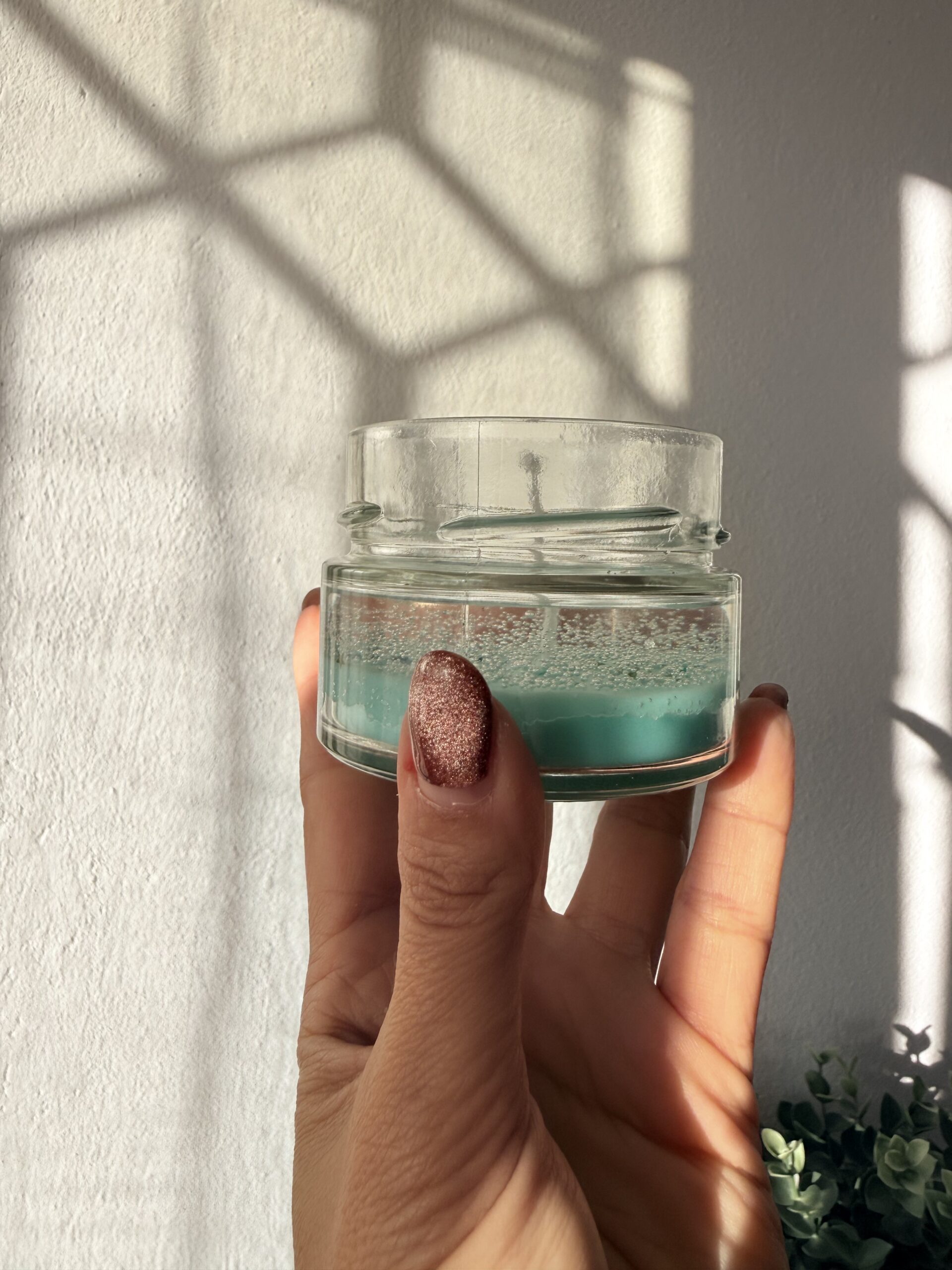 In Fondo al Mar | Candela Artigianale in Cera di Soia e Gel Effetto Mare - immagine 3